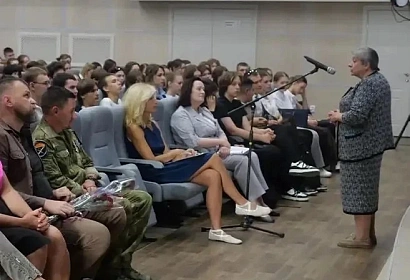 В Ставропольском краевом колледже искусств состоялась встреча, посвященная памятной дате - Дню солидарности в борьбе с терроризмом   